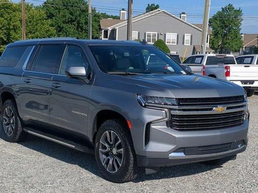 Satin Steel Metallic 2021 Chevrolet Suburban LT