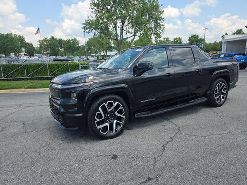 2024 Chevrolet Silverado EV RST
