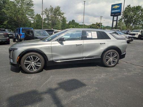 2024 Cadillac LYRIQ Luxury
