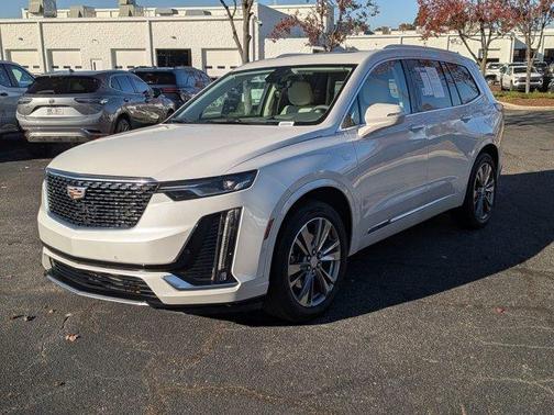 2022 Cadillac XT6 Premium Luxury FWD