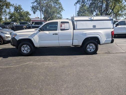 2022 Toyota Tacoma SR