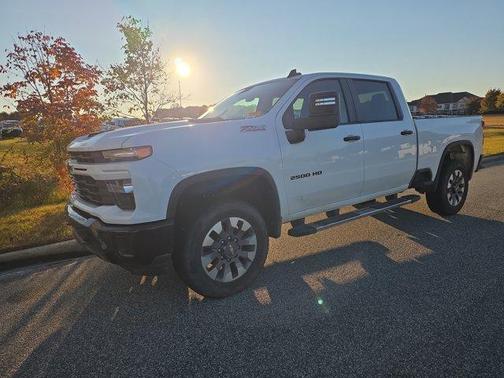 2024 Chevrolet Silverado 2500 Custom