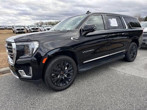 2023 GMC Yukon XL SLT