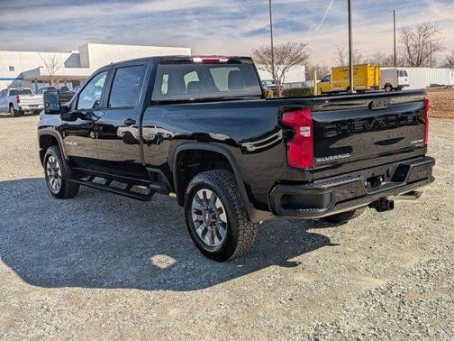 2026 Chevrolet Silverado 2500 Custom