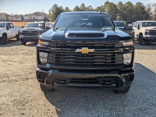 2026 Chevrolet Silverado 2500 Custom