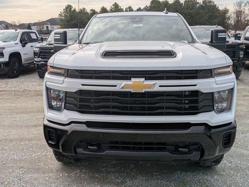 2026 Chevrolet Silverado 2500 Custom