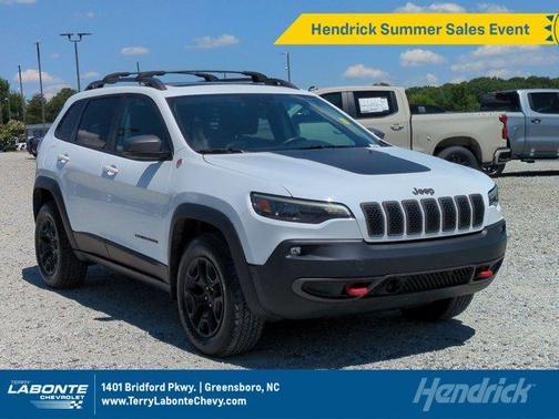 Bright White Clearcoat 2021 Jeep Cherokee Trailhawk