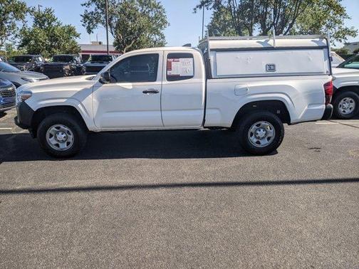 2022 Toyota Tacoma SR