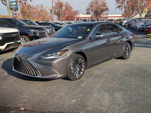 2024 Lexus ES 300h Ultra Luxury