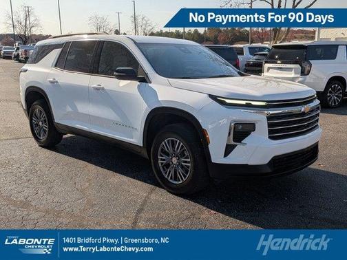 2025 Chevrolet Traverse LT