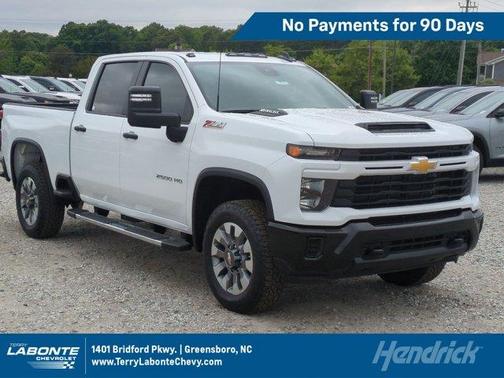 Summit White 2026 Chevrolet Silverado 2500 Custom