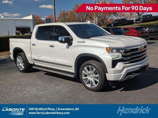 Iridescent Pearl Tricoat 2023 Chevrolet Silverado 1500 High Country
