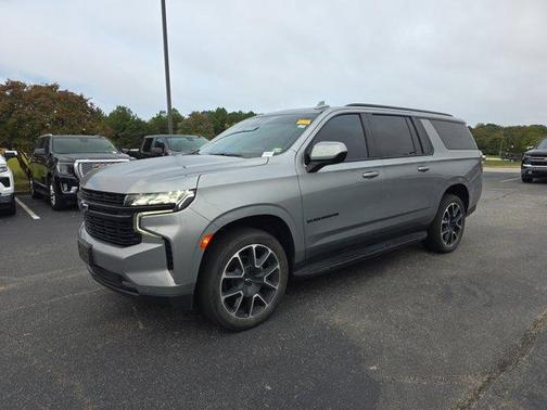 2023 Chevrolet Suburban RST