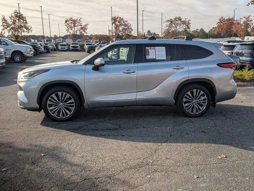 2021 Toyota Highlander Platinum