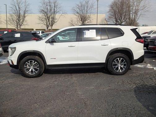 2024 GMC Acadia AT4