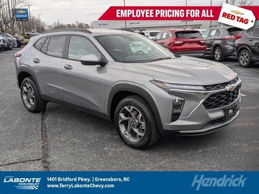 2025 Chevrolet Trax LT