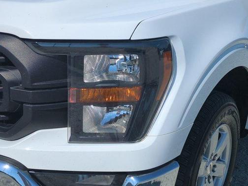 Oxford White 2023 Ford F-150 XL