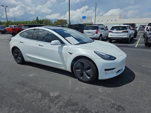 2020 Tesla Model 3 Standard Range