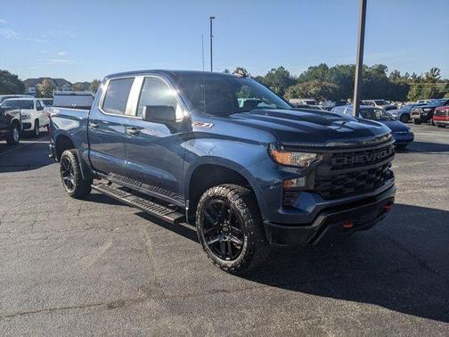 2023 Chevrolet Silverado 1500 Custom Trail Boss