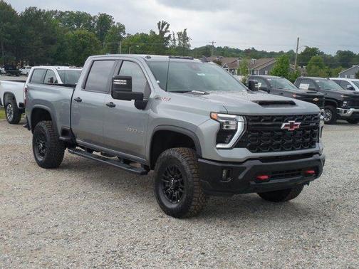 Sterling Gray Metallic 2026 Chevrolet Silverado 2500 ZR2