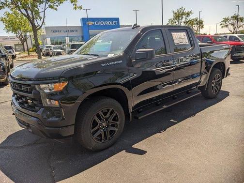 2025 Chevrolet Silverado 1500 Custom