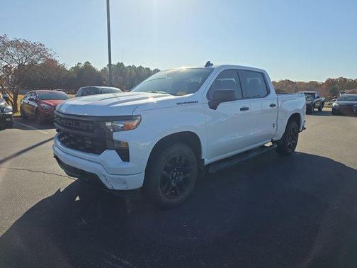 2024 Chevrolet Silverado 1500 Custom
