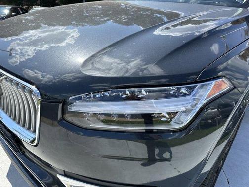 2022 Volvo XC90 Recharge Plug-In Hybrid INSCRIPTION