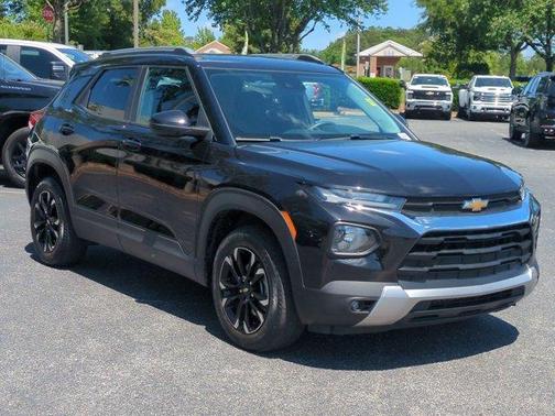 Mosaic Black Metallic 2023 Chevrolet Trailblazer LT