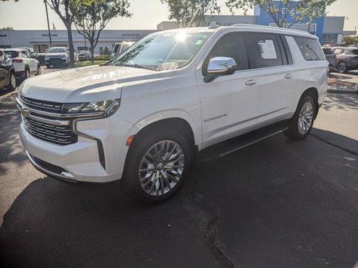 2023 Chevrolet Suburban Premier