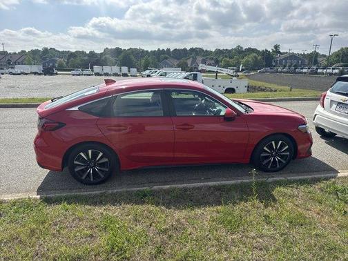 Rallye Red 2024 Honda Civic EX-L