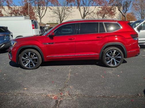 2025 Volkswagen Atlas 2.0T SEL Premium R-Line