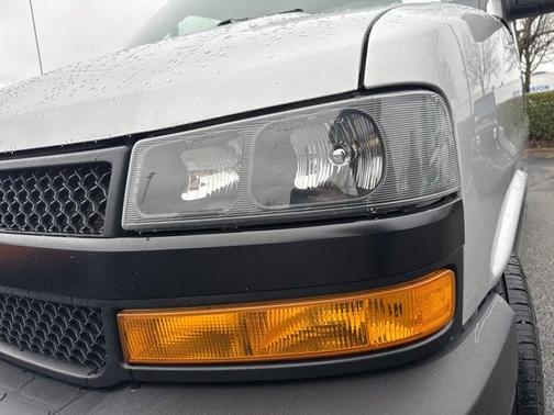 2023 Chevrolet Express 3500 LS