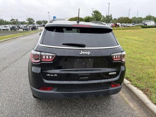 Diamond Black 2024 Jeep Compass Latitude