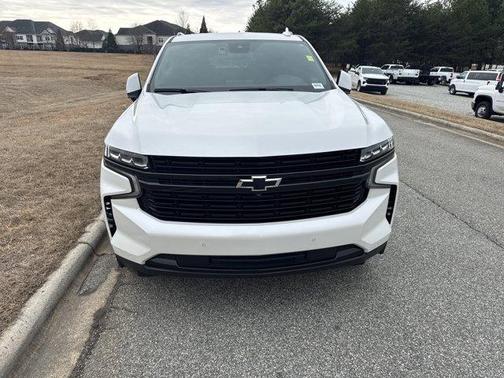 2023 Chevrolet Suburban RST