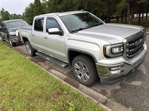 Quicksilver Metallic 2017 GMC Sierra 1500 SLT