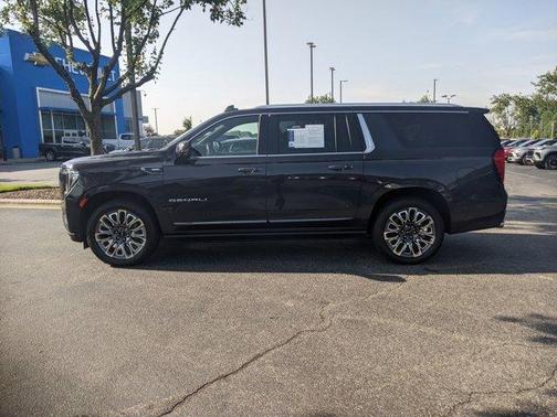 2023 GMC Yukon XL Denali Ultimate