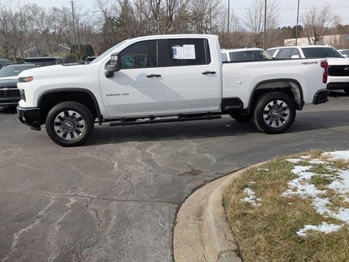 2024 Chevrolet Silverado 2500 Custom
