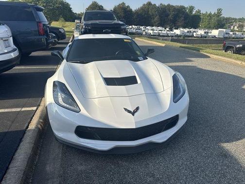 Arctic White 2017 Chevrolet Corvette Grand Sport