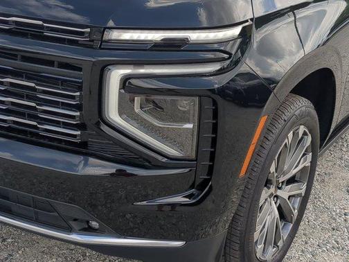 Black 2026 Chevrolet Suburban High Country