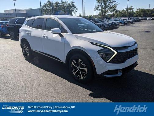 2024 Kia Sportage EX