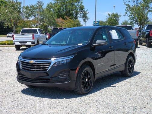 Mosaic Black Metallic 2023 Chevrolet Equinox LS
