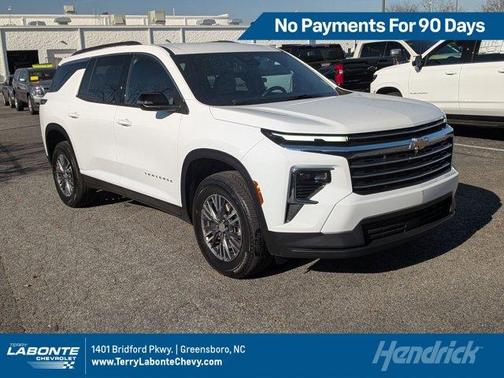 2025 Chevrolet Traverse LT