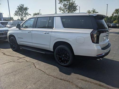 2025 Chevrolet Suburban Premier