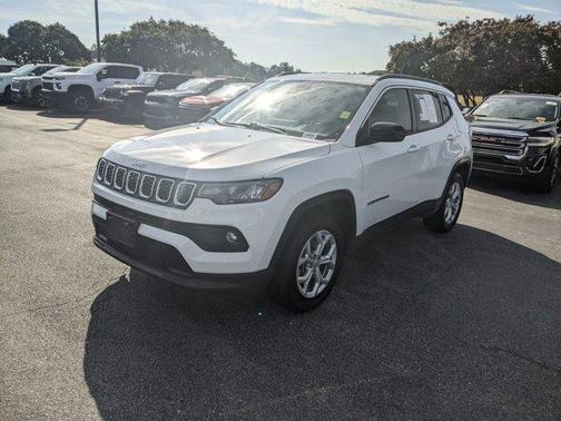2024 Jeep Compass Latitude
