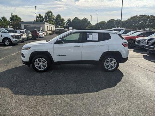 2024 Jeep Compass Latitude