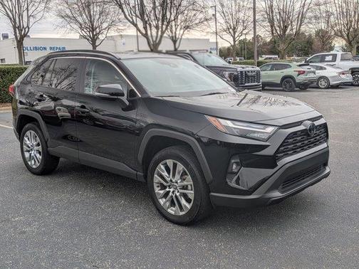 2023 Toyota RAV4 XLE Premium