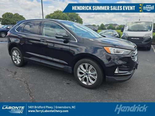 2022 Ford Edge Titanium