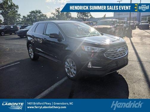 2022 Ford Edge Titanium