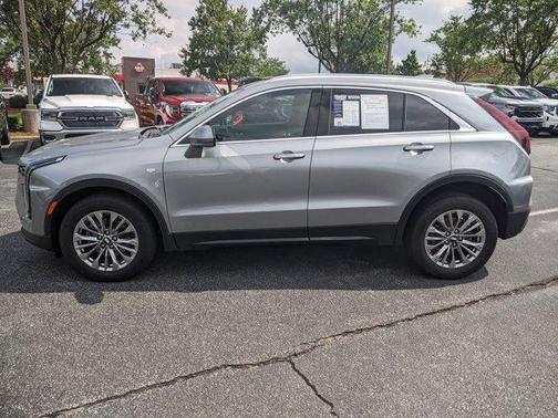 2024 Cadillac XT4 Premium Luxury