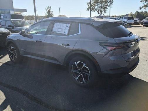 2026 Chevrolet Equinox EV LT 2